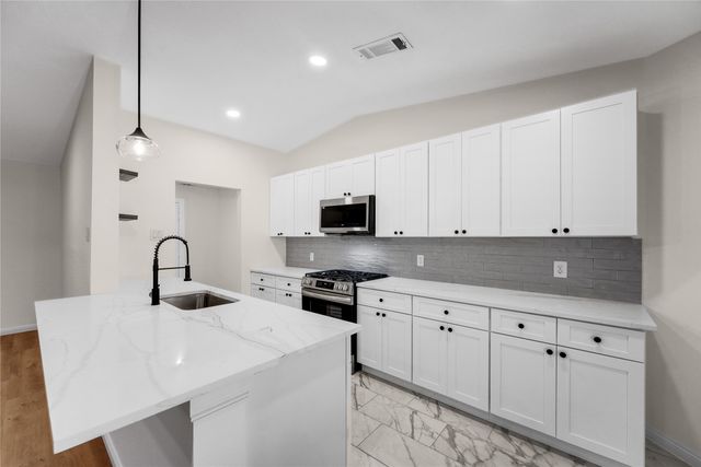 8616 Flicker Lane, Dallas, TX 75238