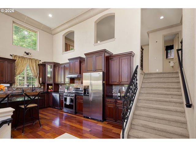 3012 ASHLEY Loop, Eugene, OR 97405
