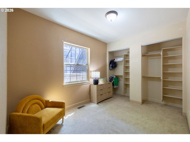 3012 ASHLEY Loop, Eugene, OR 97405