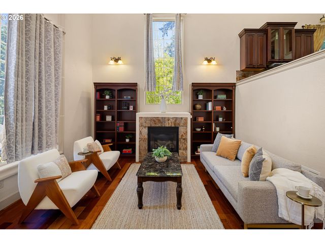 3012 ASHLEY Loop, Eugene, OR 97405
