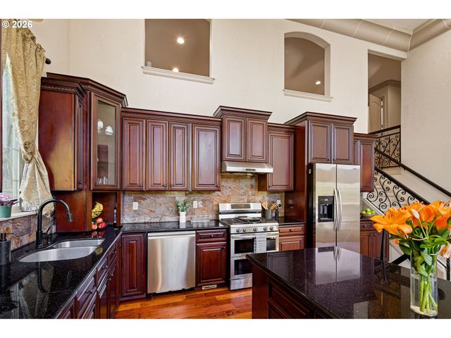 3012 ASHLEY Loop, Eugene, OR 97405