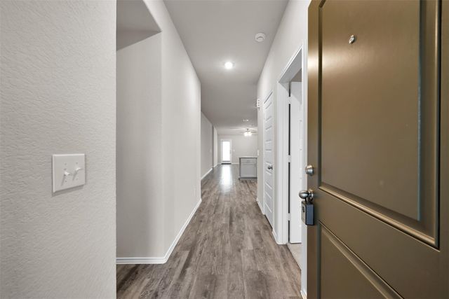 257 Gallant Front Trail, Magnolia, TX 77354