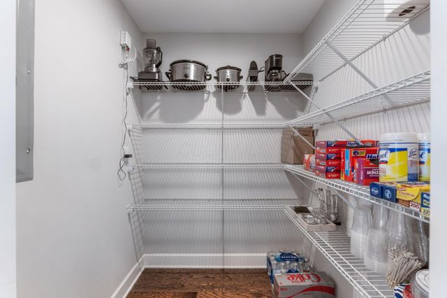 1250 N Grant Avenue, Columbus, OH 43201