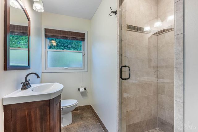 415 Hyde Park Drive, Hamilton, OH 45013