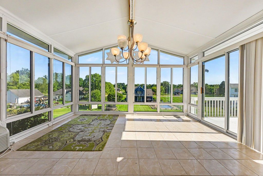 14 Blue Stone Ridge, Newton Twp, MI 49014