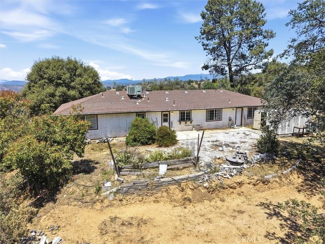 37494 Eagle, Raymond, CA 93653