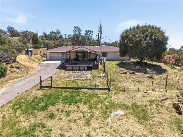 37494 Eagle, Raymond, CA 93653