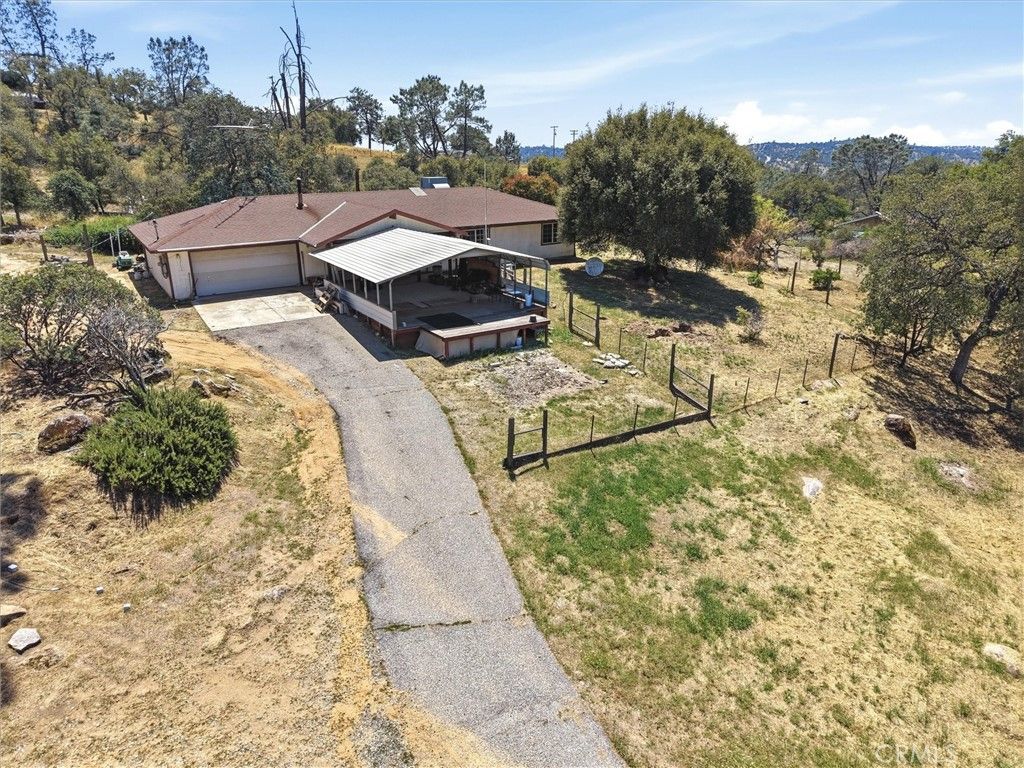 37494 Eagle, Raymond, CA 93653
