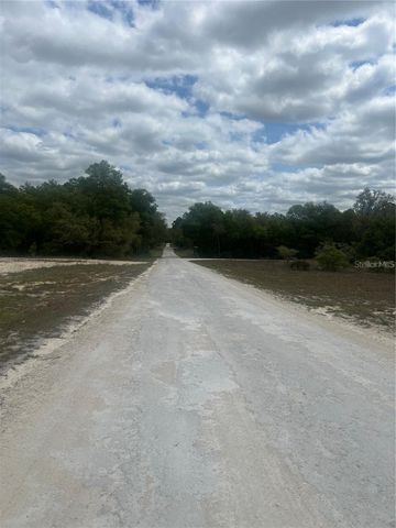 CLEFT ROCK ST, Webster, FL 33597