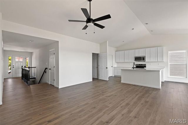 561 Edison Way, Wentzville, MO 63385