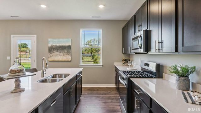 662 Atilla Way, Huntertown, IN 46748