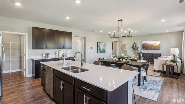 662 Atilla Way, Huntertown, IN 46748