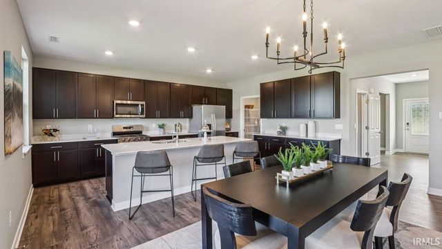 662 Atilla Way, Huntertown, IN 46748