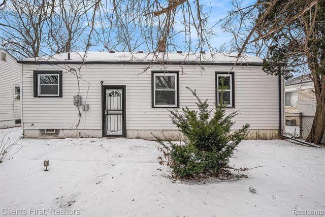 1329 Woodland Drive, Inkster, MI 48141