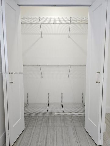 7191 W 24th Ave 44-PH6, Hialeah, FL 33016