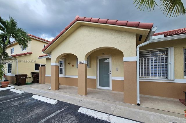 7191 W 24th Ave 44-PH6, Hialeah, FL 33016