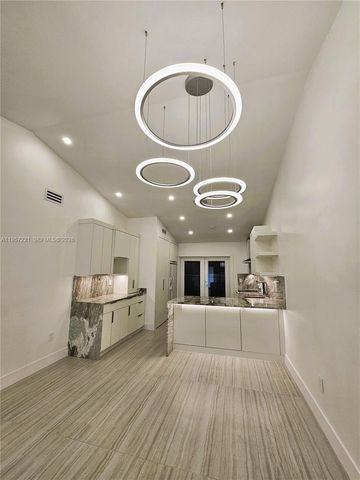 7191 W 24th Ave 44-PH6, Hialeah, FL 33016