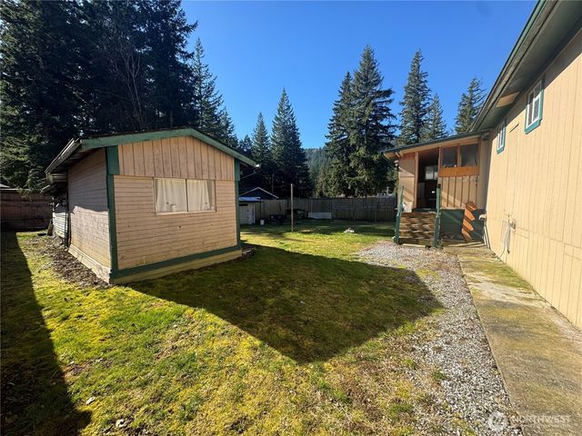 6245 Laurel Place, Maple Falls, WA 98266