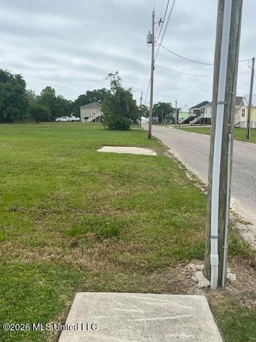 104 Runnels Avenue, Long Beach, MS 39560