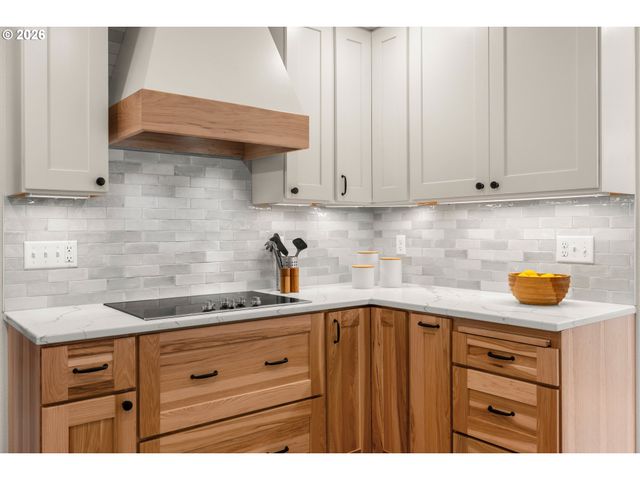 16163 Nw SPYGLASS Dr, Beaverton, OR 97006