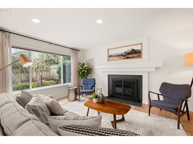 16163 Nw SPYGLASS Dr, Beaverton, OR 97006