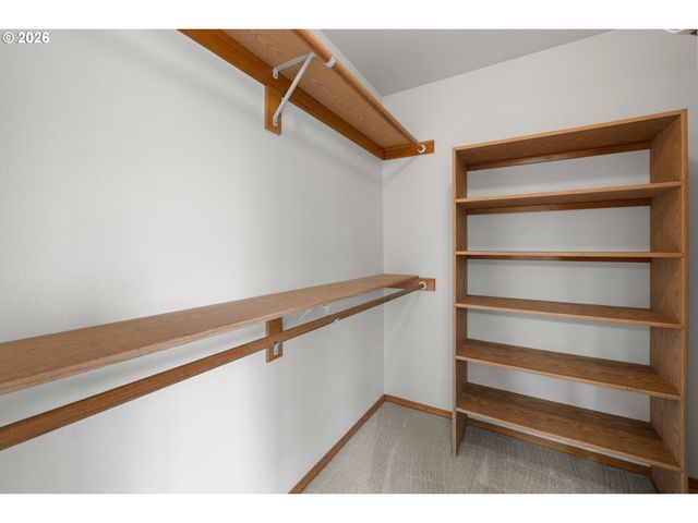 16163 Nw SPYGLASS Dr, Beaverton, OR 97006