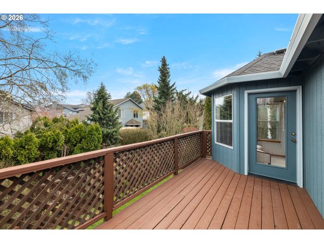 16163 Nw SPYGLASS Dr, Beaverton, OR 97006