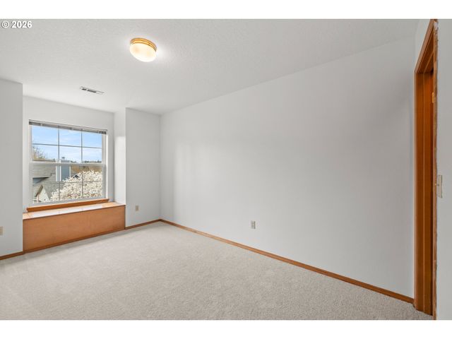 16163 Nw SPYGLASS Dr, Beaverton, OR 97006