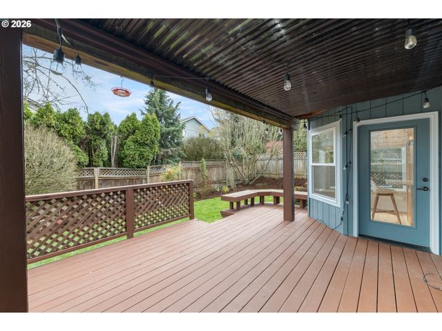 16163 Nw SPYGLASS Dr, Beaverton, OR 97006