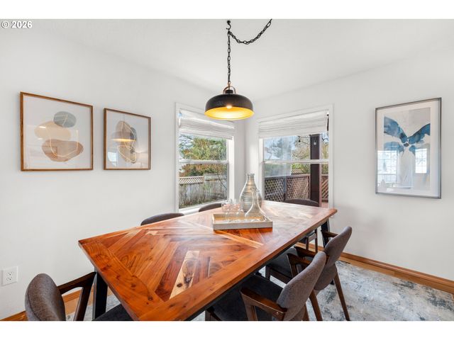 16163 Nw SPYGLASS Dr, Beaverton, OR 97006