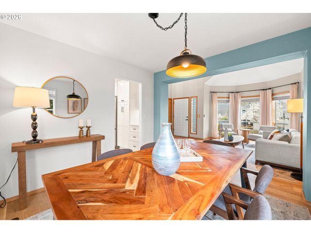 16163 Nw SPYGLASS Dr, Beaverton, OR 97006