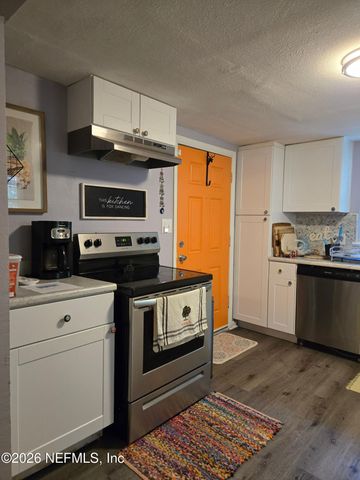 5147 CORSAIR Avenue, Jacksonville, FL 32244