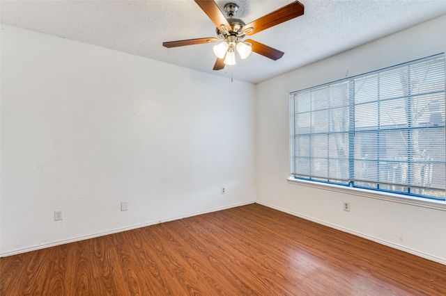 1201 Avondale Court, Arlington, TX 76011