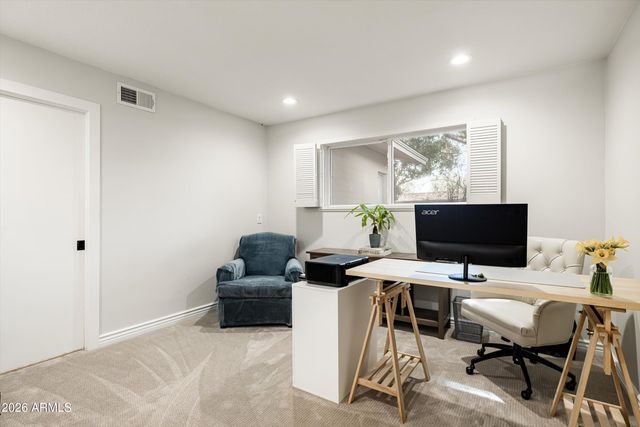 7142 N 14TH Street, Phoenix, AZ 85020