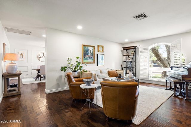 7142 N 14TH Street, Phoenix, AZ 85020