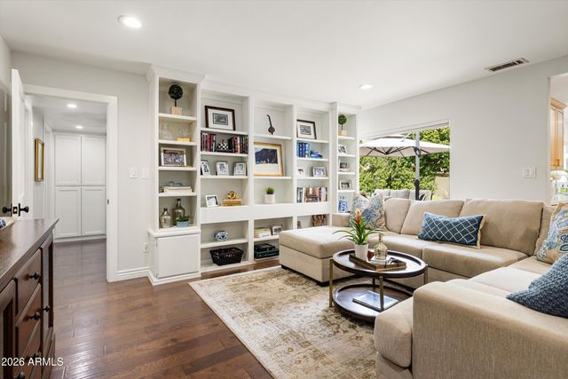 7142 N 14TH Street, Phoenix, AZ 85020