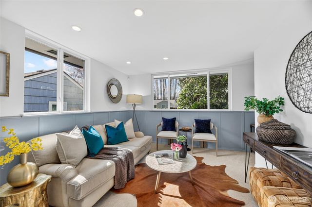 9014 34th Avenue SW, Seattle, WA 98126