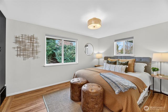 9014 34th Avenue SW, Seattle, WA 98126