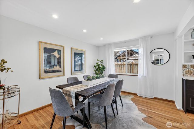 9014 34th Avenue SW, Seattle, WA 98126