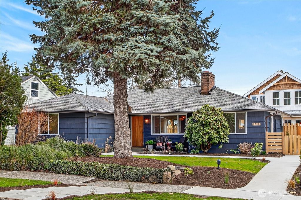9014 34th Avenue SW, Seattle, WA 98126
