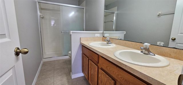 776 CRESTING OAK CIRCLE 70, Orlando, FL 32824