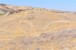 13800 W Avenue J7, Lancaster, CA 93536