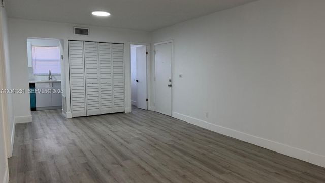 237 Lake Frances Drive 237, West Palm Beach, FL 33411