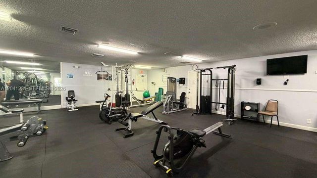 237 Lake Frances Drive 237, West Palm Beach, FL 33411