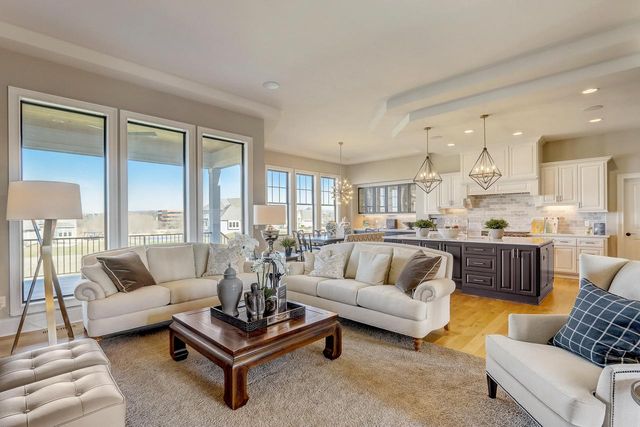 W289S5532 White Pine COURT, Waukesha, WI 53189