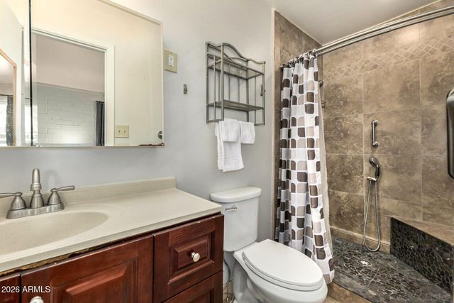 1202 E ALICE Avenue, Phoenix, AZ 85020