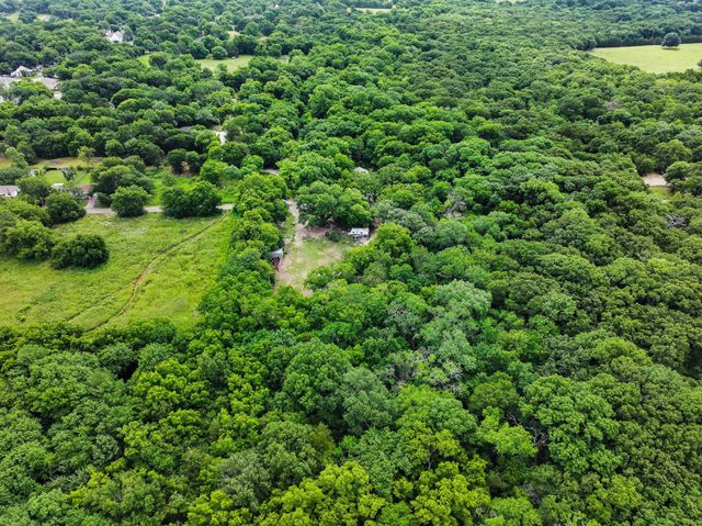 101 Smith Street, Bonham, TX 75418