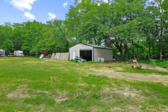 101 Smith Street, Bonham, TX 75418