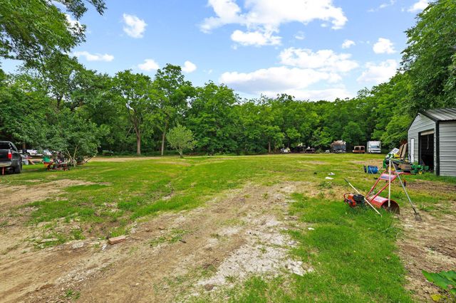 101 Smith Street, Bonham, TX 75418