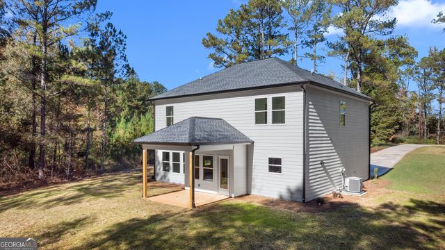 2911 Carey Station, Greensboro, GA 30642